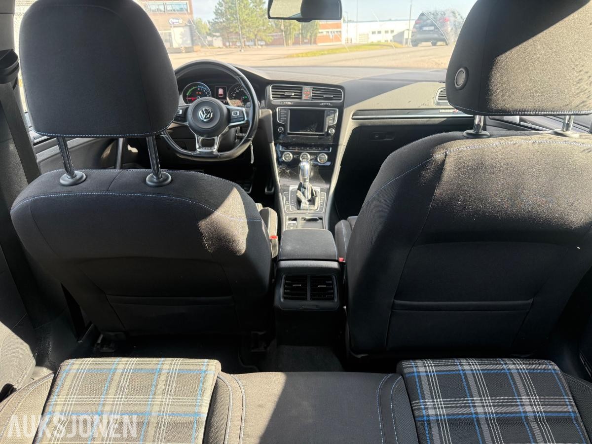 2015 Volkswagen GOLF GTE 1.4 150hk AUTOMAT ADAPTIV CRUISEKONTROLL NAVI