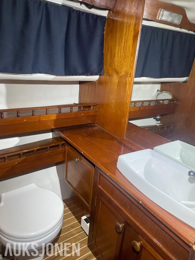 1986 Skarpnes 30 Aktercabin