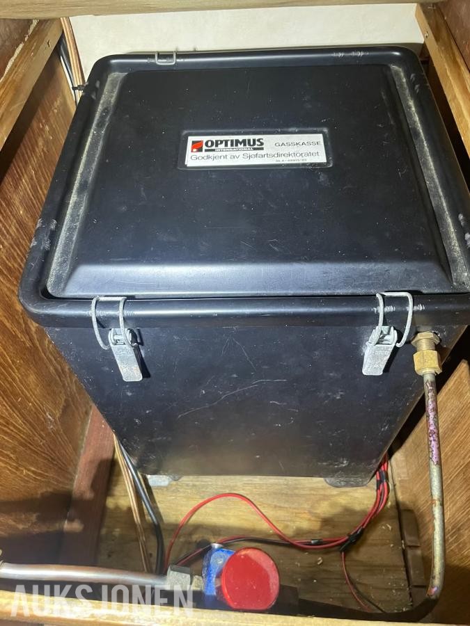 1986 Skarpnes 30 Aktercabin