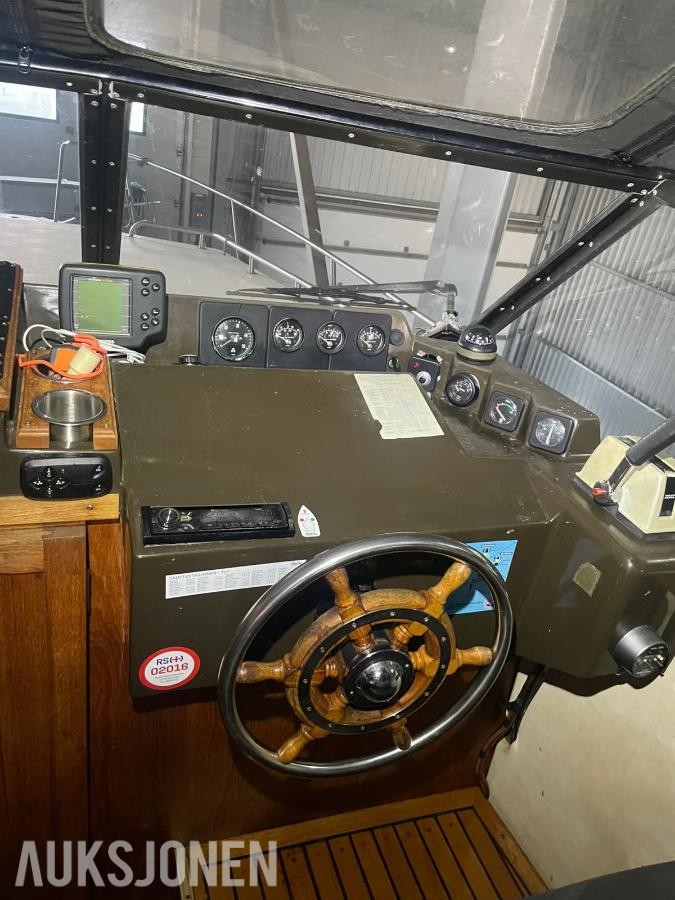 1986 Skarpnes 30 Aktercabin