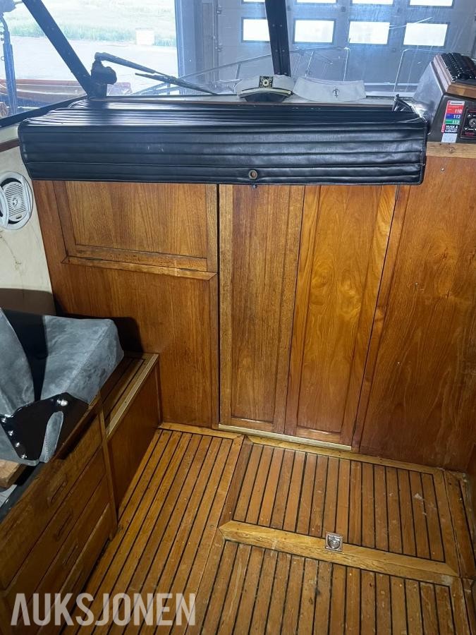 1986 Skarpnes 30 Aktercabin