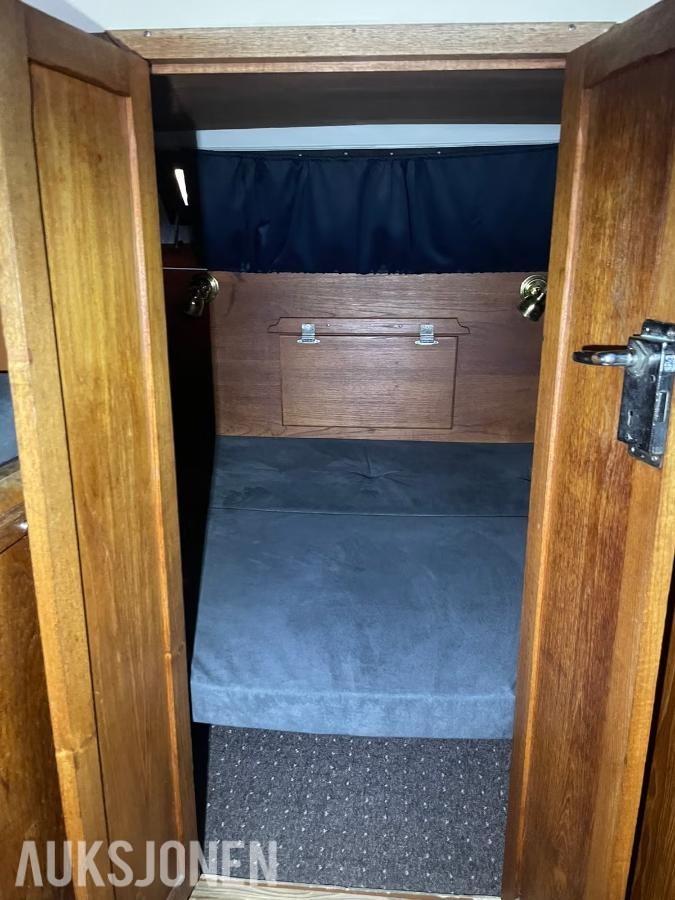 1986 Skarpnes 30 Aktercabin