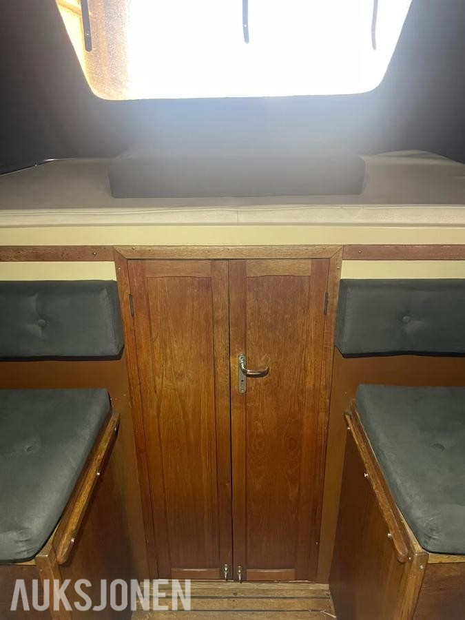 1986 Skarpnes 30 Aktercabin