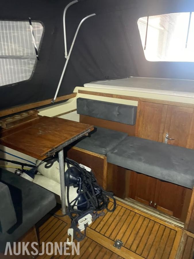 1986 Skarpnes 30 Aktercabin