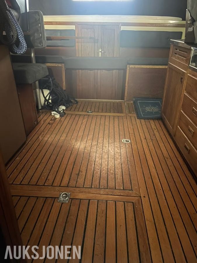 1986 Skarpnes 30 Aktercabin