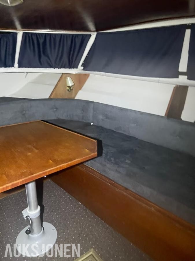 1986 Skarpnes 30 Aktercabin