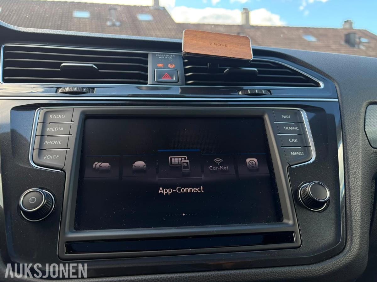 2017 Volkswagen Tiguan R-LINE 2,0 TDI 150HK 4MOTION DSG HENGERFESTE VARMER
