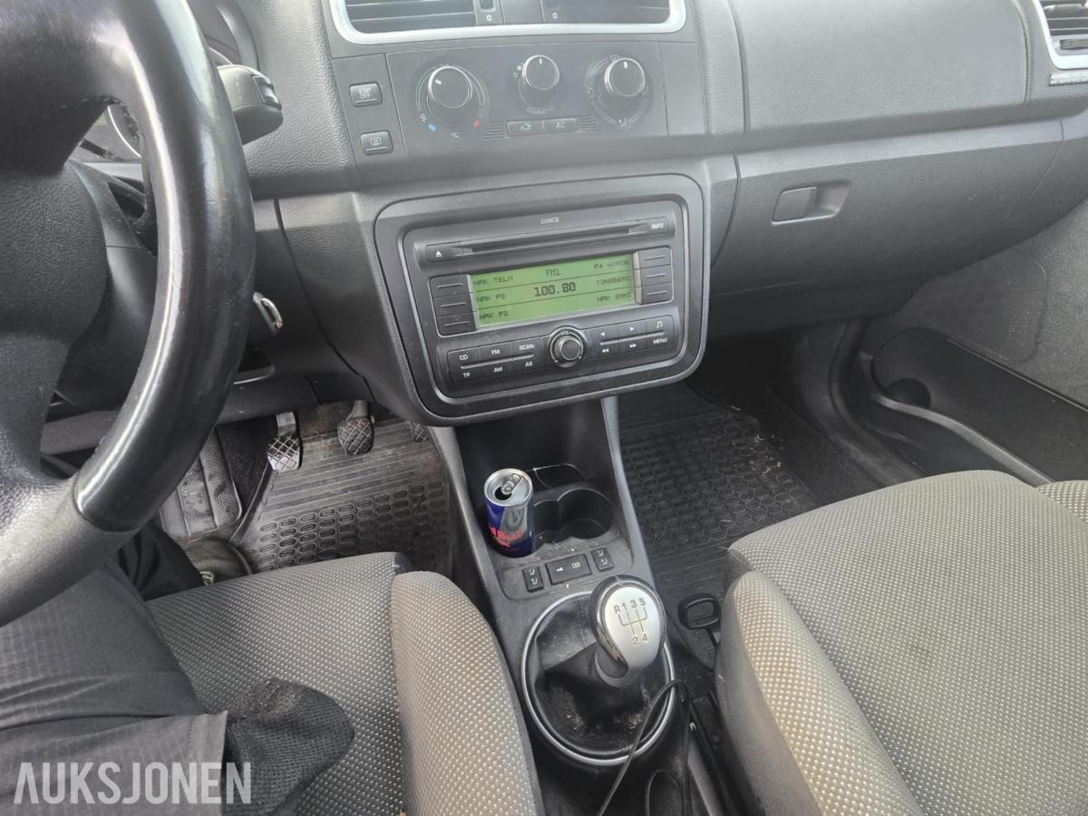 2010 Skoda Fabia 1.2, 140000km, S+V dekk