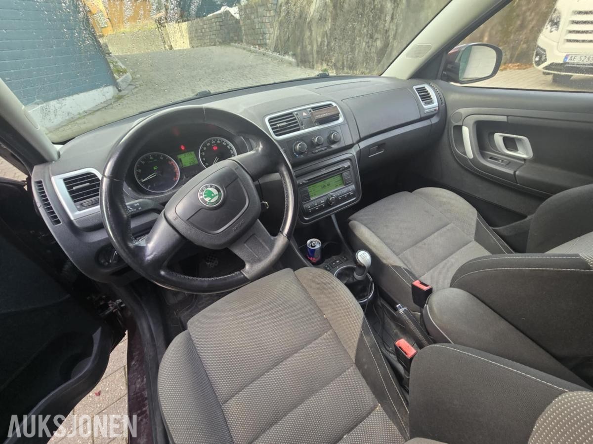 2010 Skoda Fabia 1.2, 140000km, S+V dekk