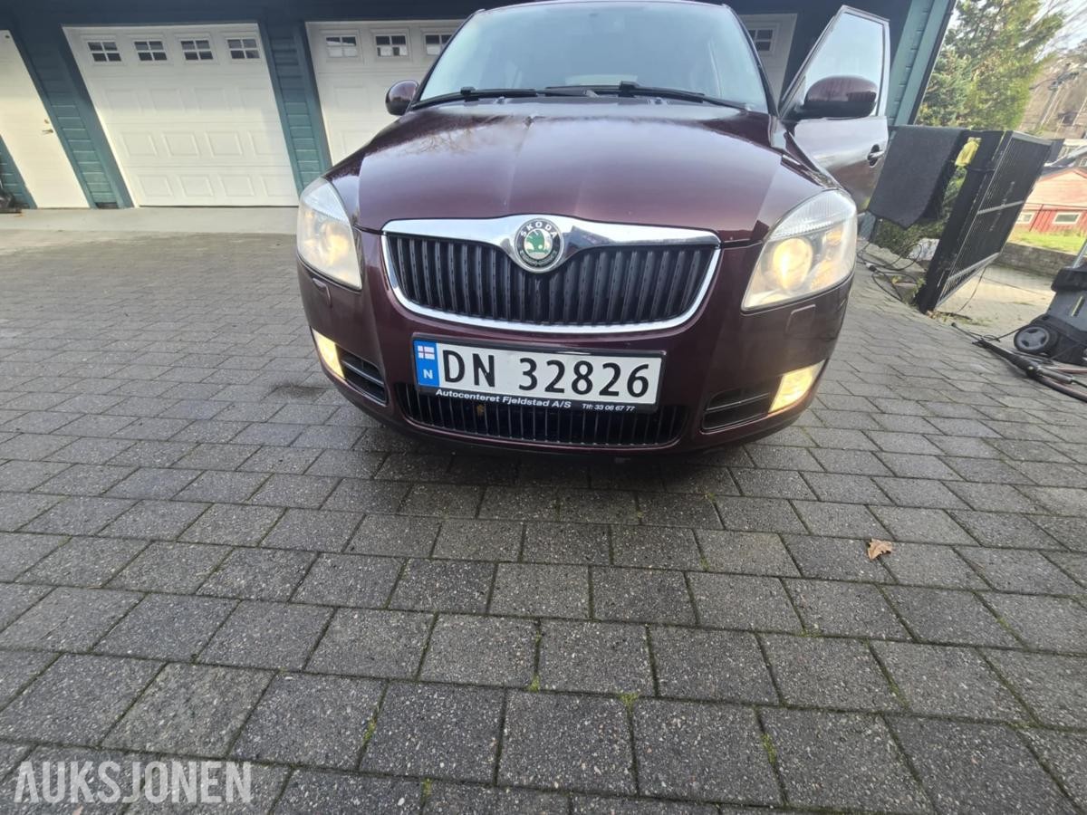 2010 Skoda Fabia 1.2, 140000km, S+V dekk