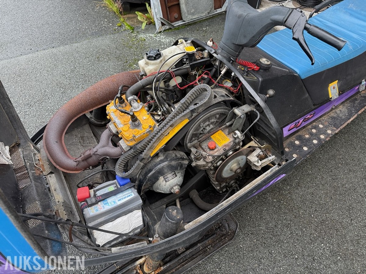1995 Lynx 5900 LTS SNØSCOOTER