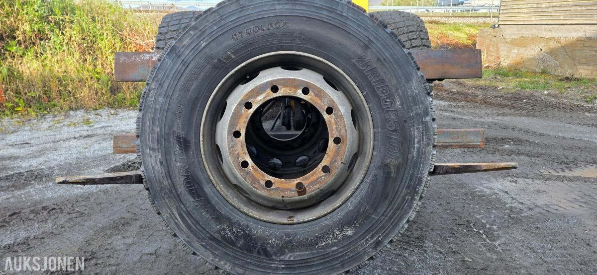 8 stk. Bridgestone RW-Drive 295/80R22.5 152/148M, M+S, på stålfelg