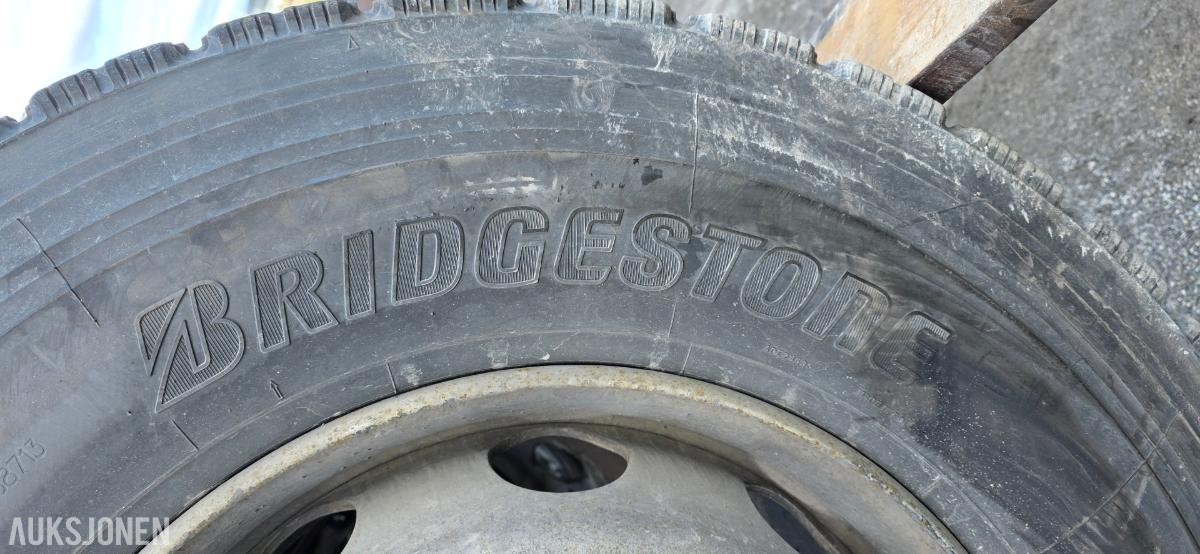 8 stk. Bridgestone RW-Drive 295/80R22.5 152/148M, M+S, på stålfelg