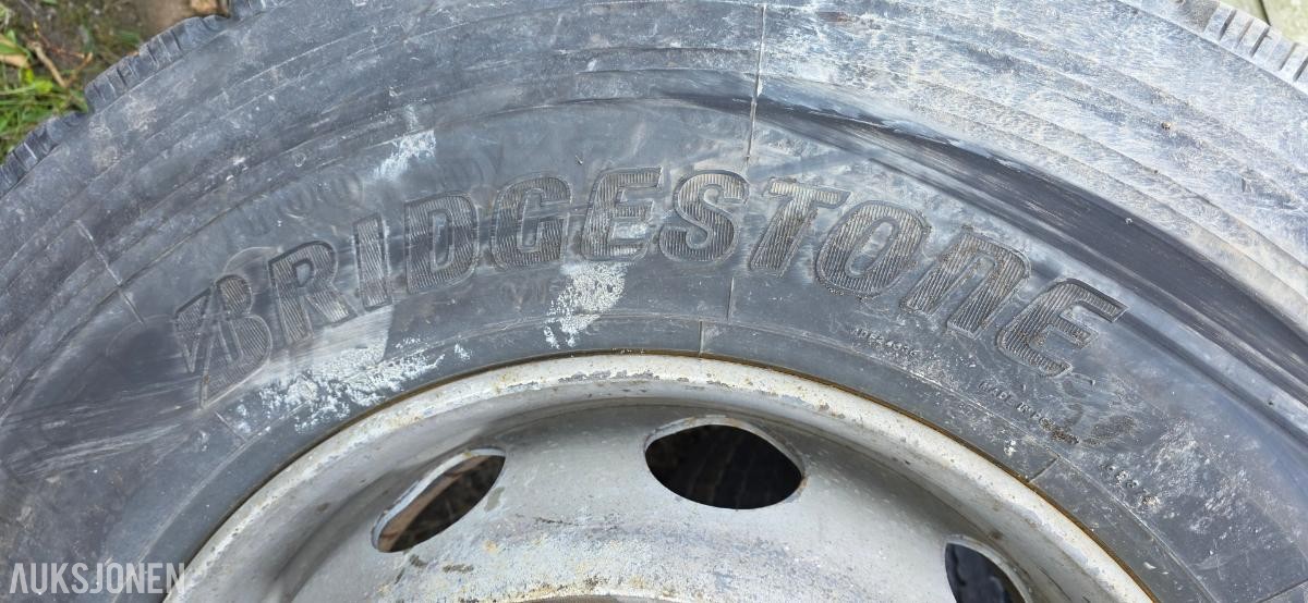 8 stk. Bridgestone RW-Drive 295/80R22.5 152/148M, M+S, på stålfelg