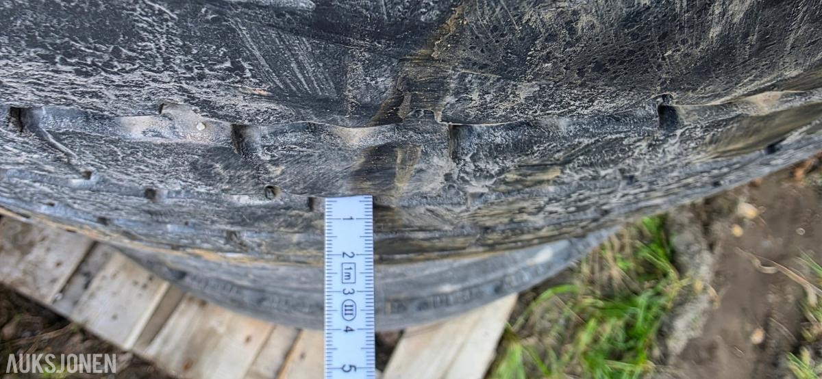 8 stk. Bridgestone RW-Drive 295/80R22.5 152/148M, M+S, på stålfelg