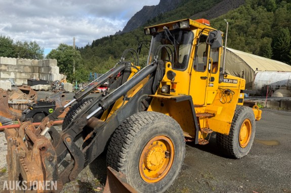 1988 Volvo BM L70 Hjullaster, 18 664 t, skuffe og pallegafler