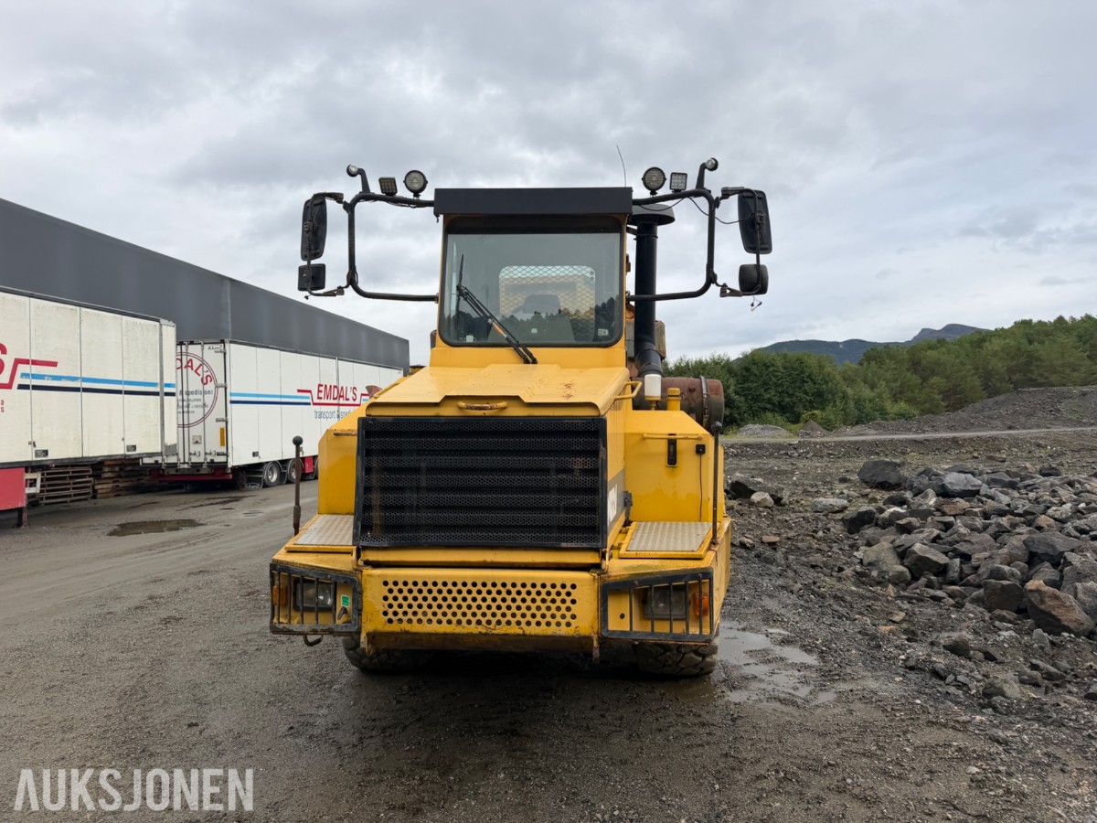 2000 Moxy MT30 Road 6X6 dumper