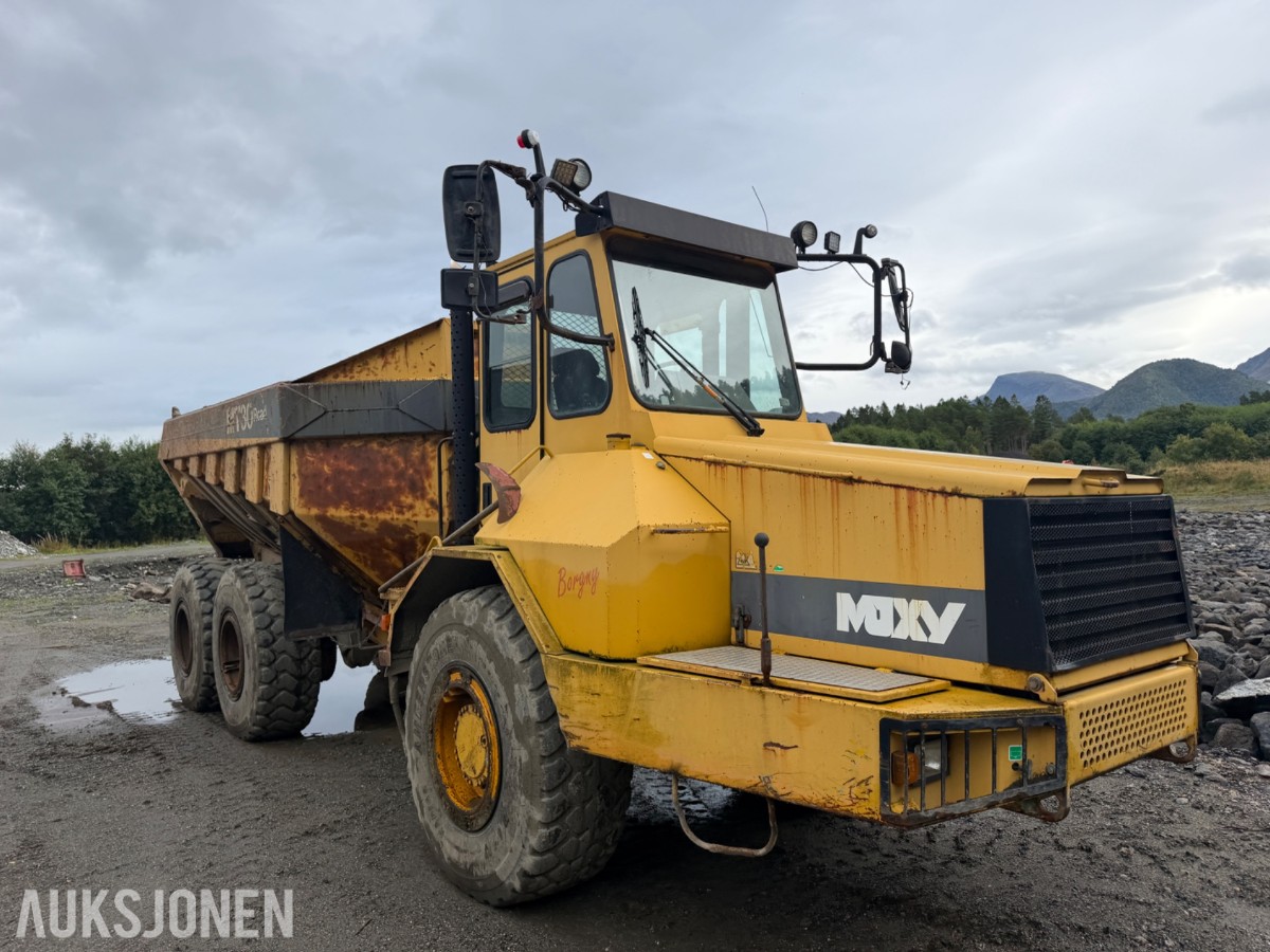 2000 Moxy MT30 Road 6X6 dumper
