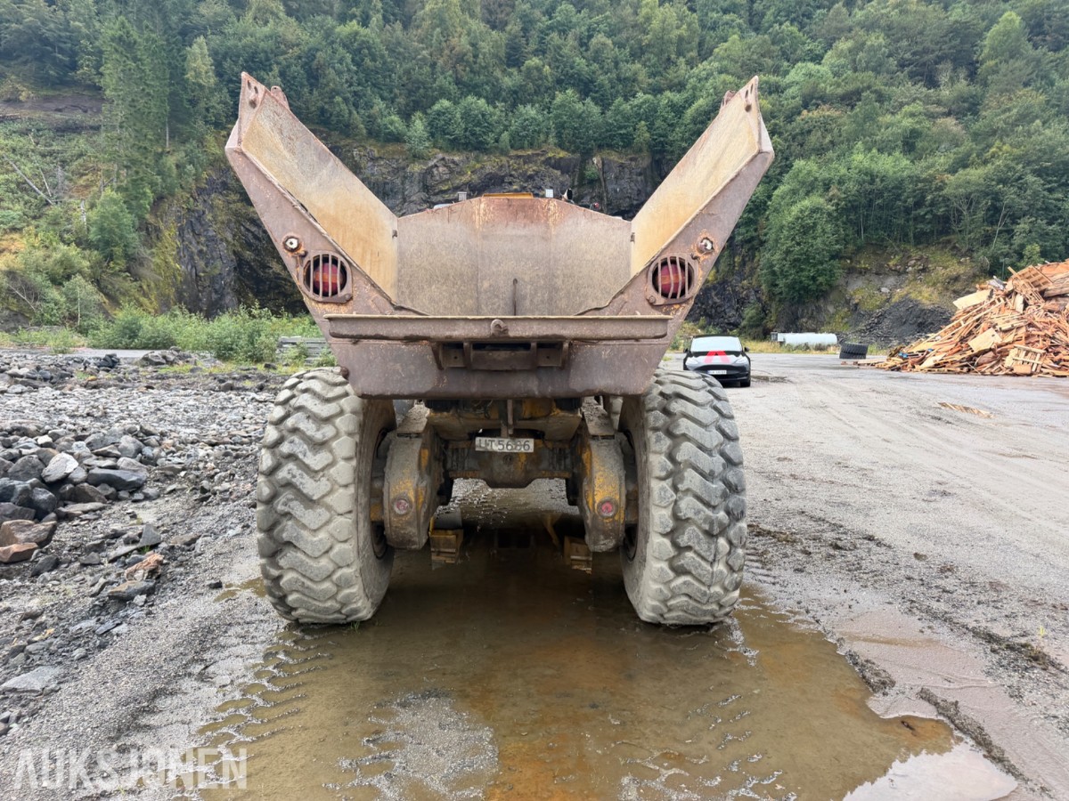 2000 Moxy MT30 Road 6X6 dumper
