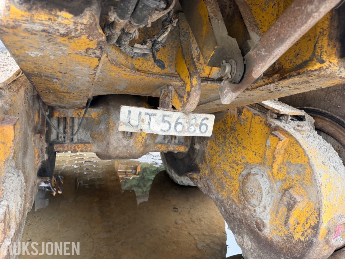 2000 Moxy MT30 Road 6X6 dumper