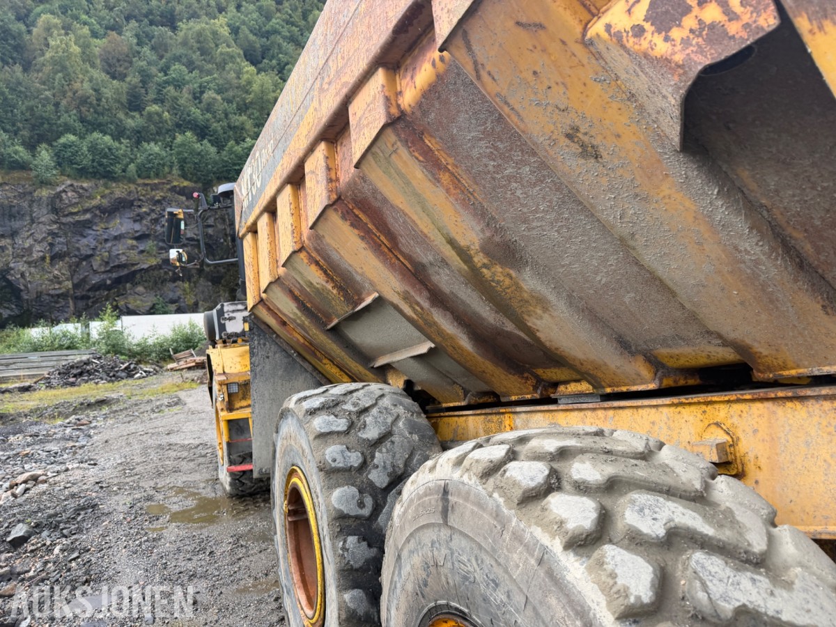 2000 Moxy MT30 Road 6X6 dumper