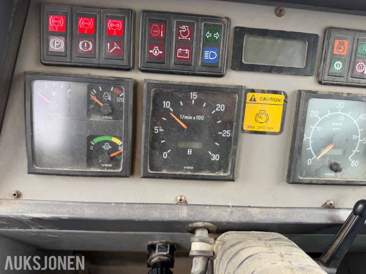 2000 Moxy MT30 Road 6X6 dumper