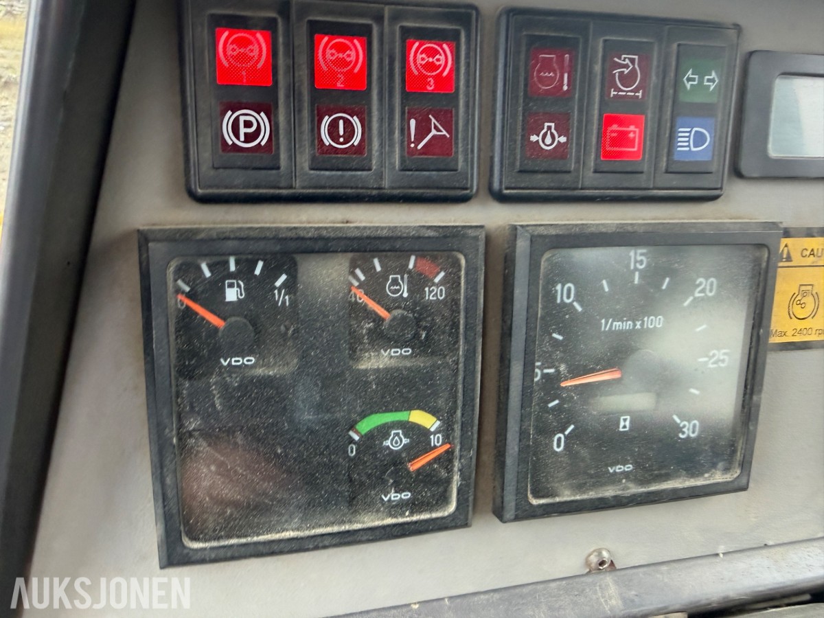 2000 Moxy MT30 Road 6X6 dumper