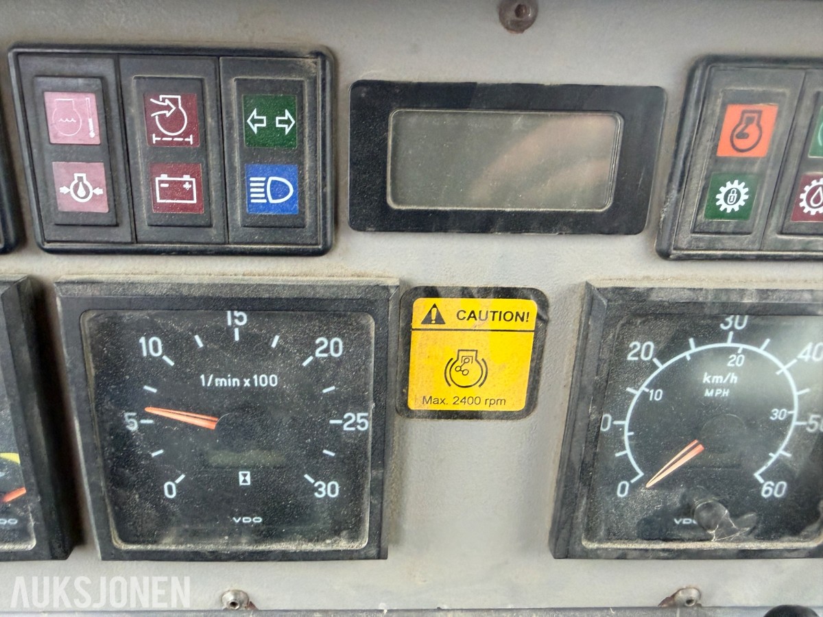 2000 Moxy MT30 Road 6X6 dumper