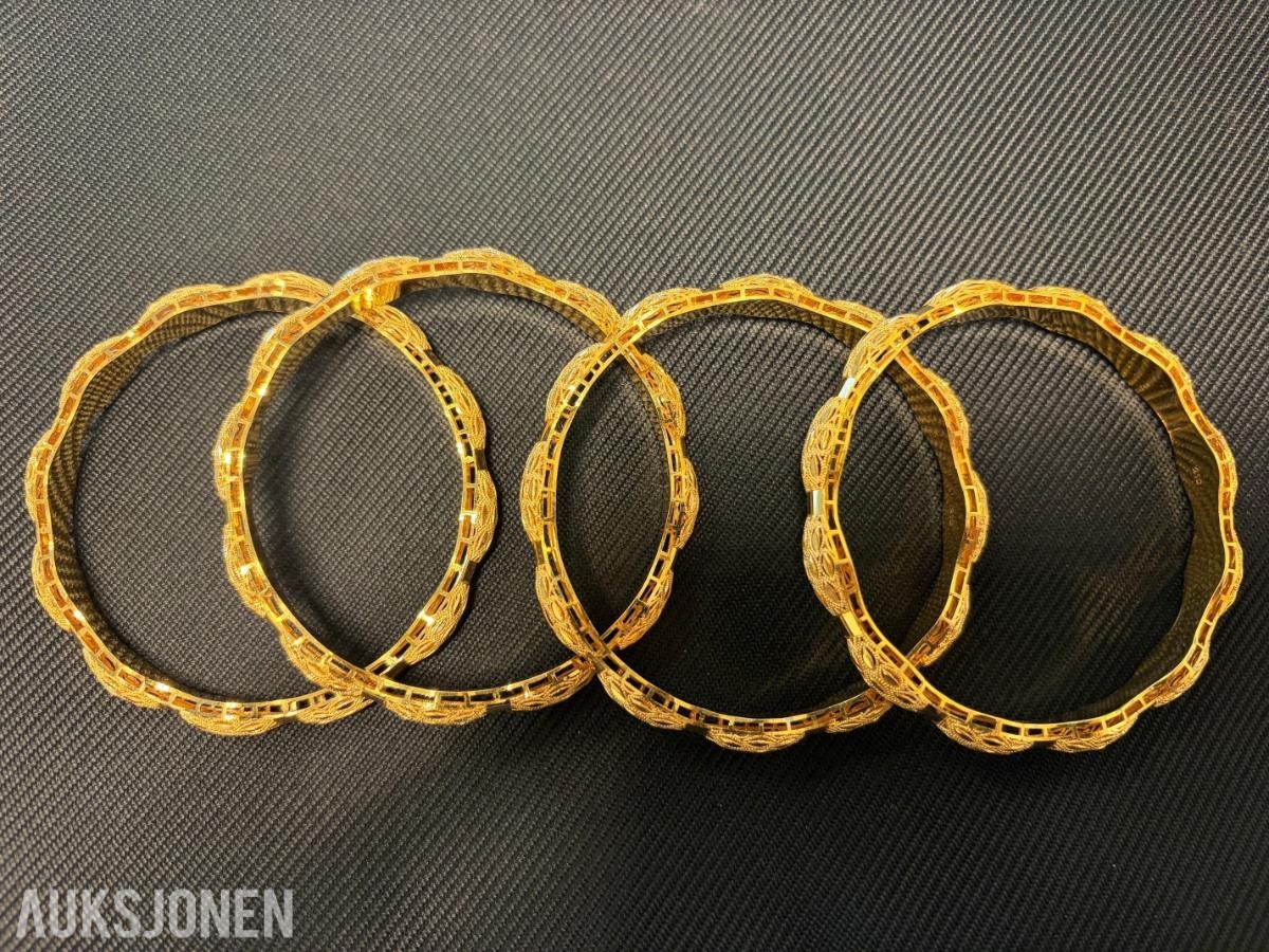 2024 Gullarmbånd/bangles fra Gold House Jewellery