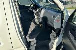 2010 Toyota HIACE 2.5 D-4D 117 HK 4WD HENGERFESTE SKYVEDØRER TAKSTATIV