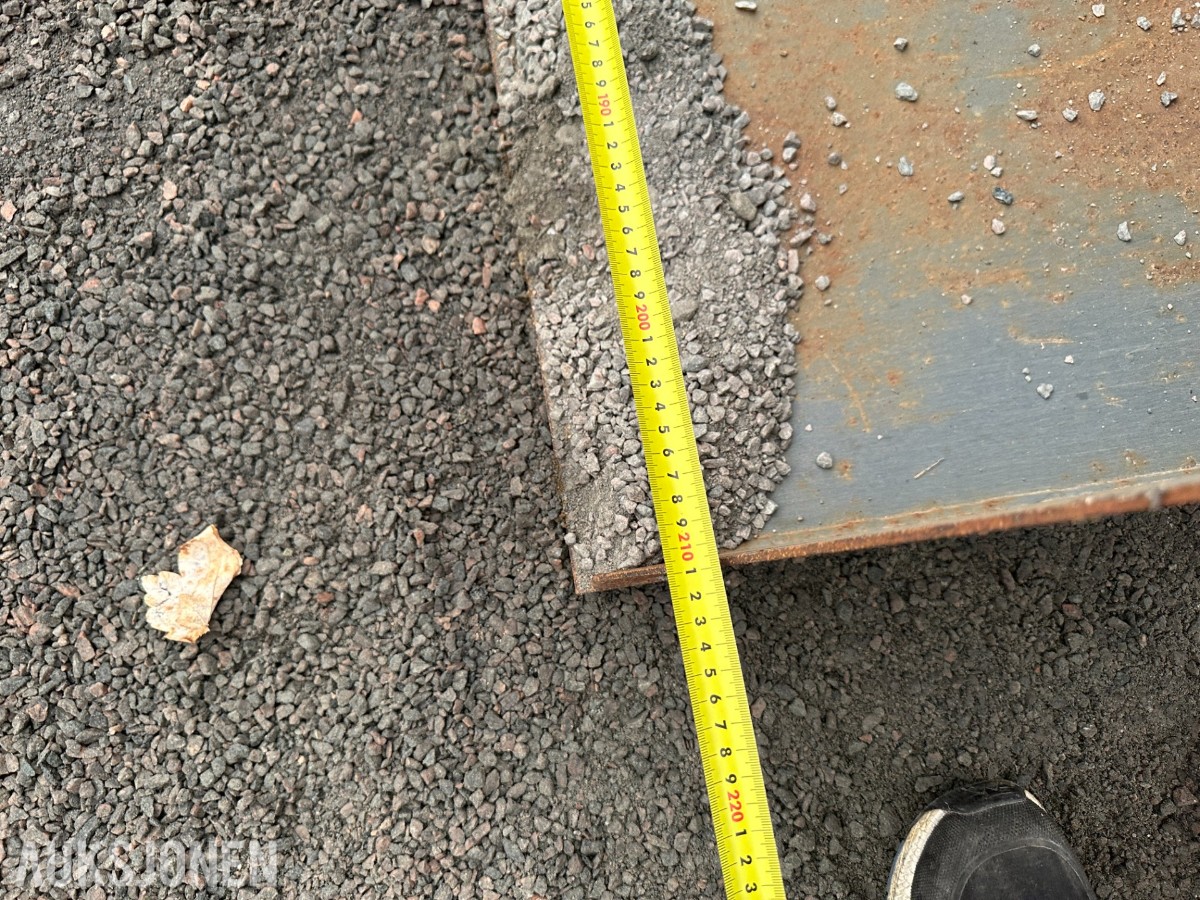 Strøkasse 210 cm med hydraulisk drift