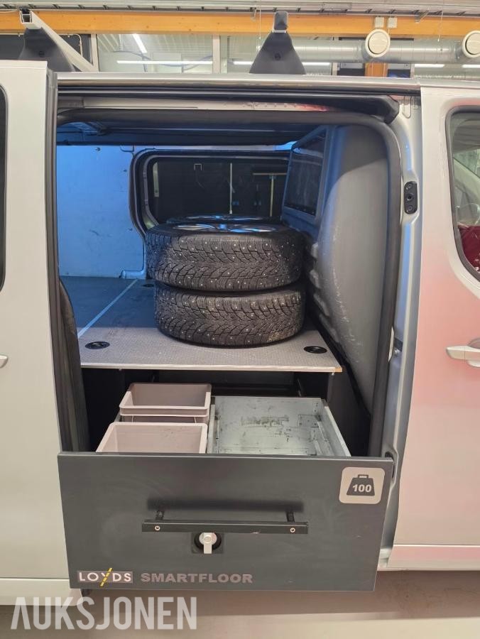 Loyds Smartfloor skuffesystem til varebil