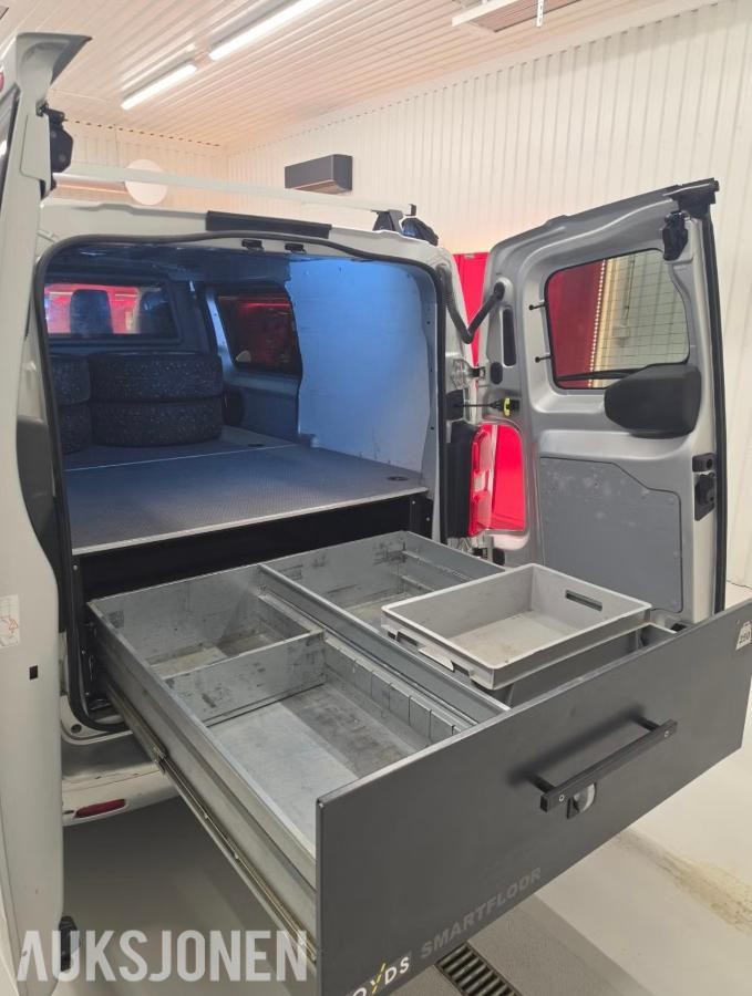 Loyds Smartfloor skuffesystem til varebil