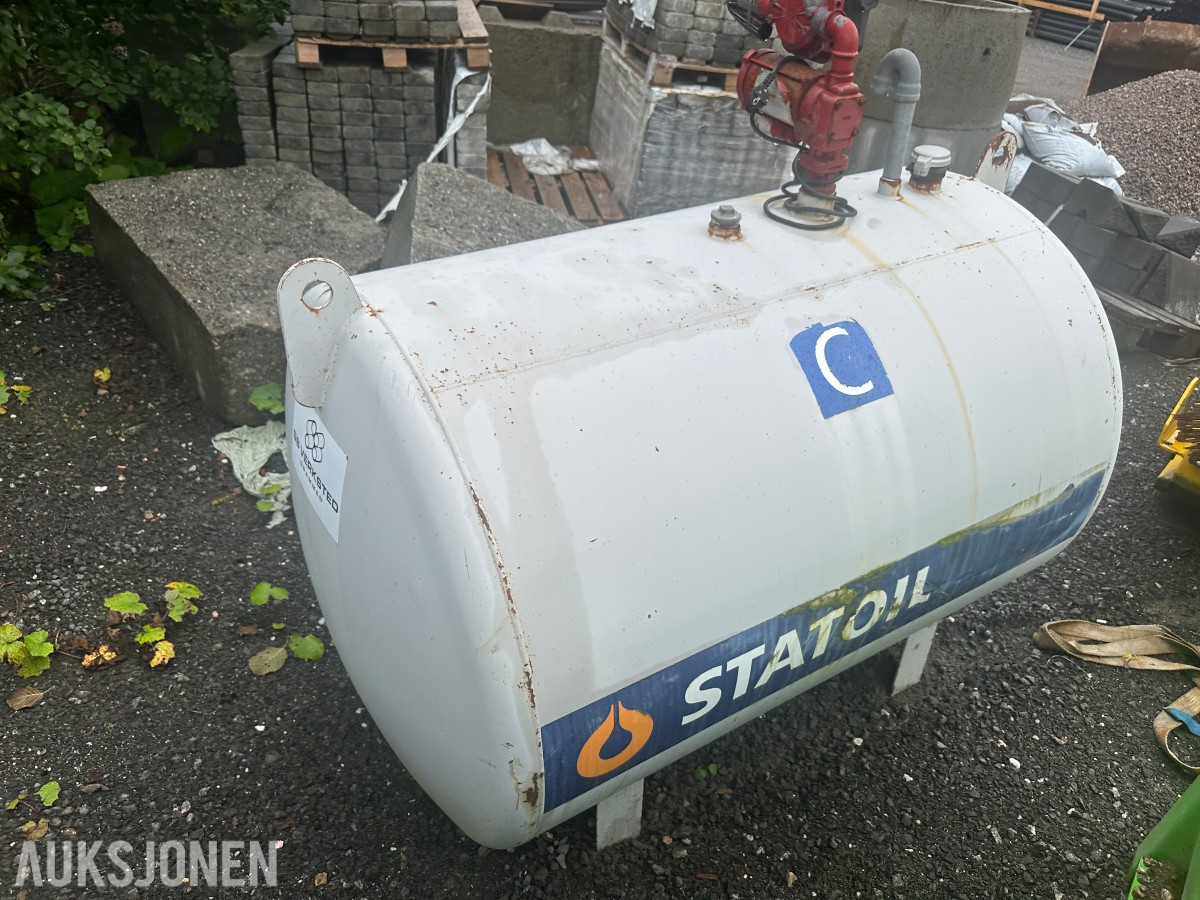 Dieseltank med pumpe og telleverk