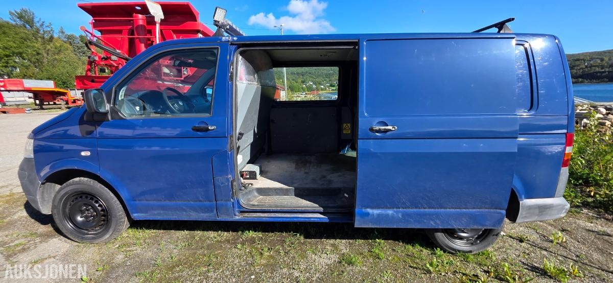 2009 Volkswagen Transporter, TRANSPORTER 2.5-131 D 4MOTION, 221121km