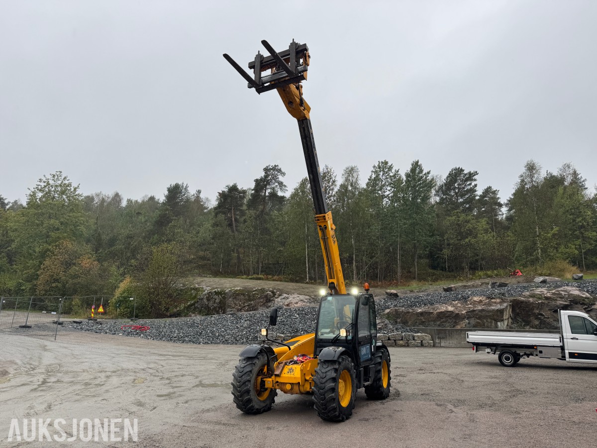 2002 JCB 530-70 Super teleskoptruck, pallegafler, 2 skuffer
