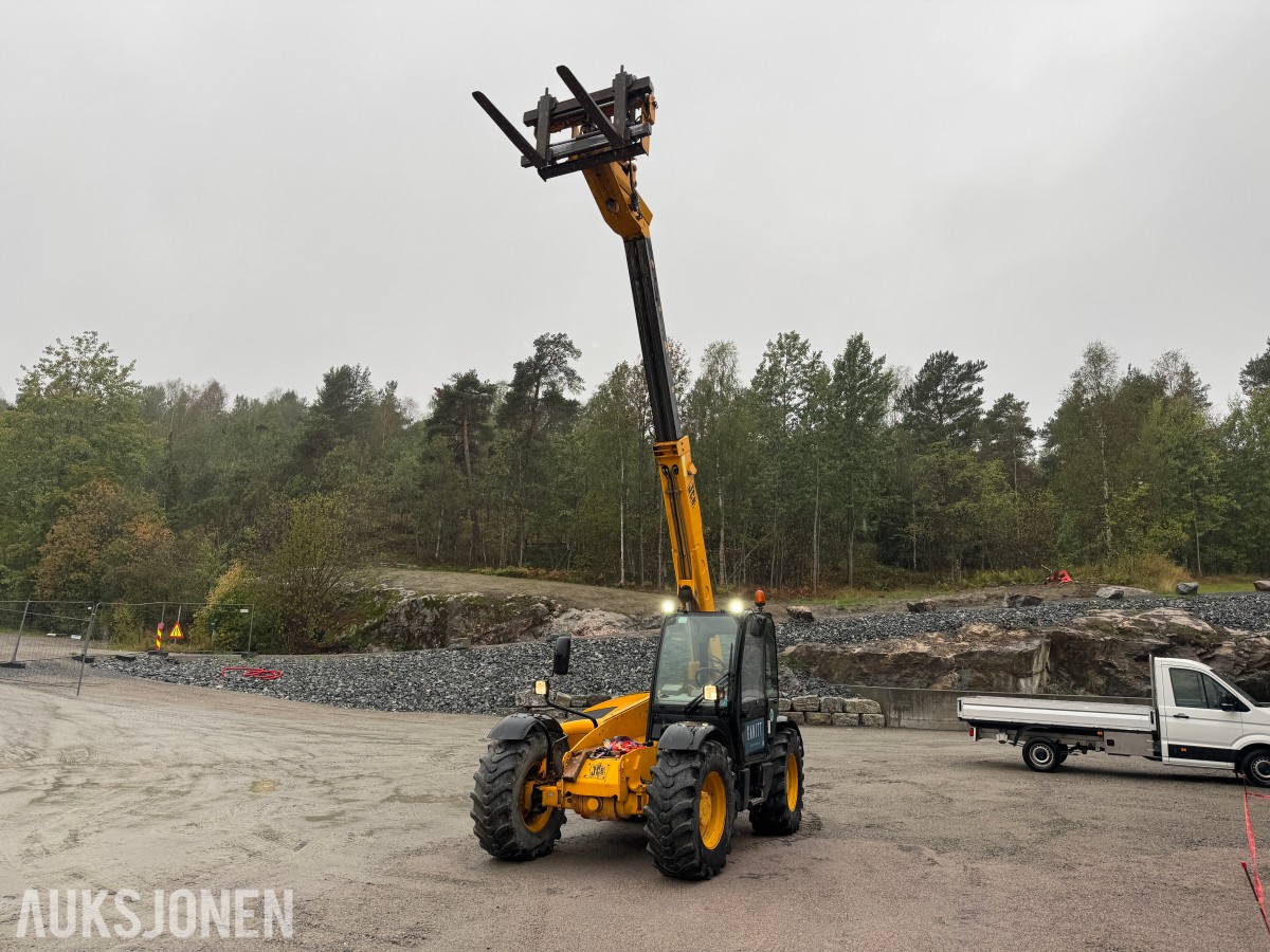 2002 JCB 530-70 Super teleskoptruck, pallegafler, 2 skuffer