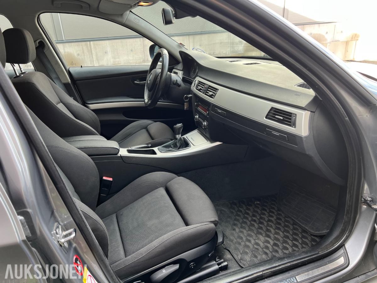 2008 BMW 3-SERIE E91 V8 MANUELL REPOBJEKT