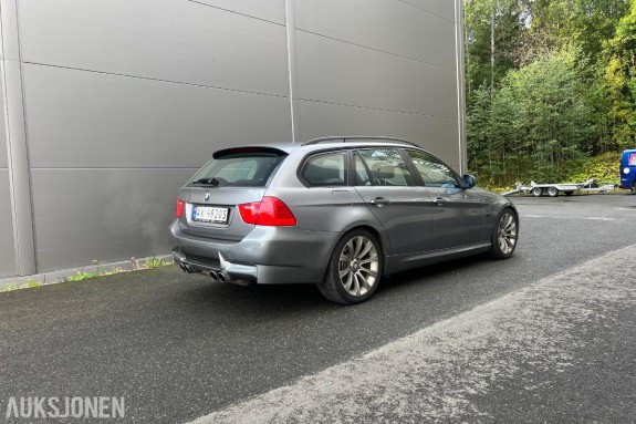 2008 BMW 3-SERIE E91 V8 MANUELL REPOBJEKT