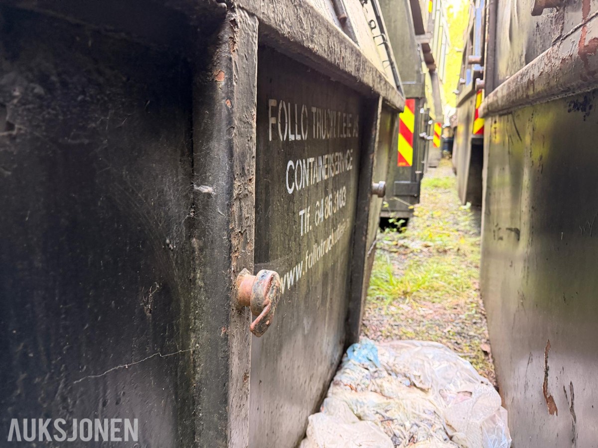 2 stk. 10 fots lukkede containere