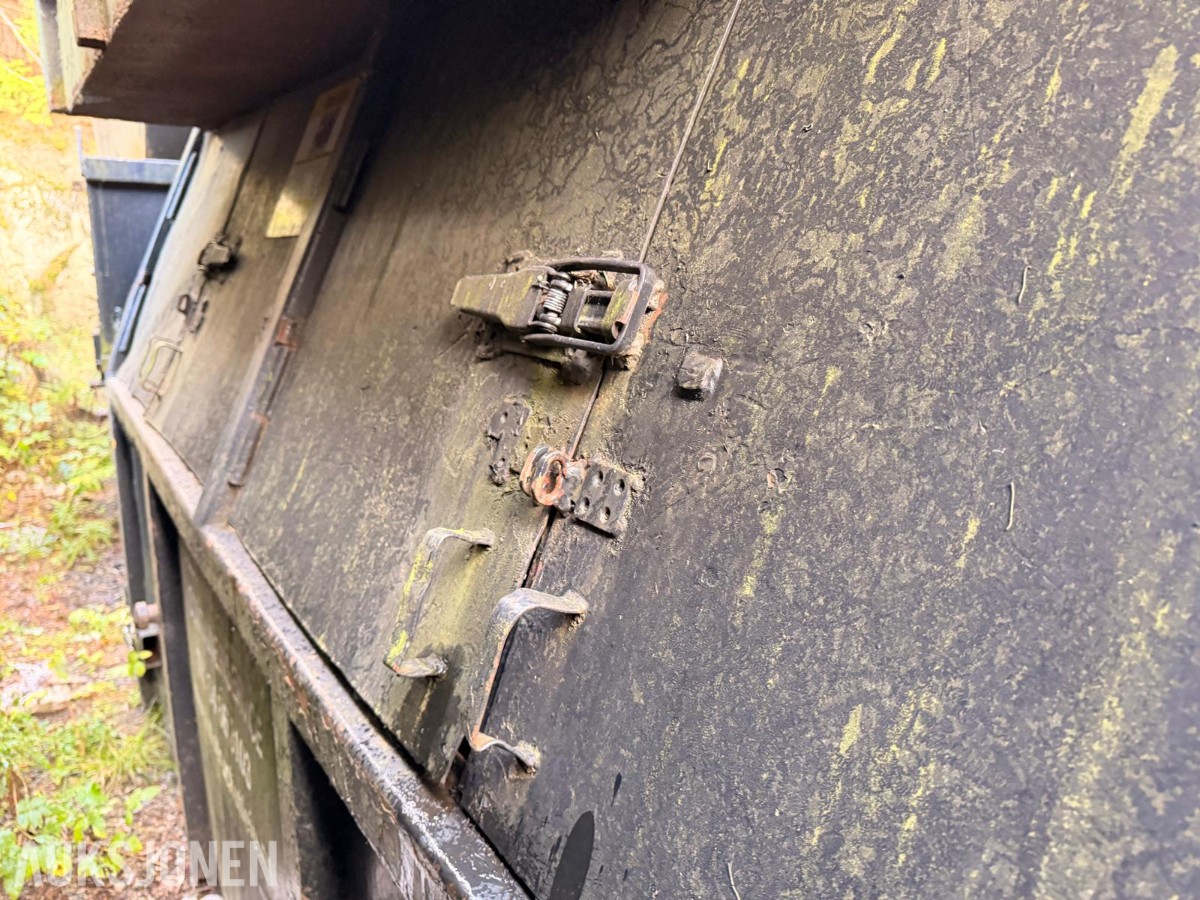 2 stk. 10 fots lukkede containere