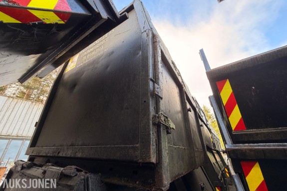 2 stk. 10 fots lukkede containere