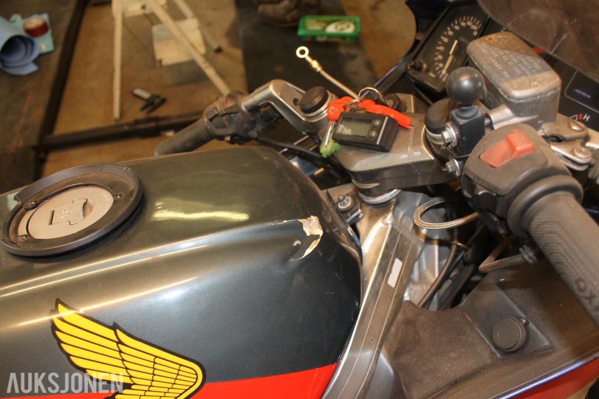1988 Honda VFR 750 F Reparasjonsobjekt