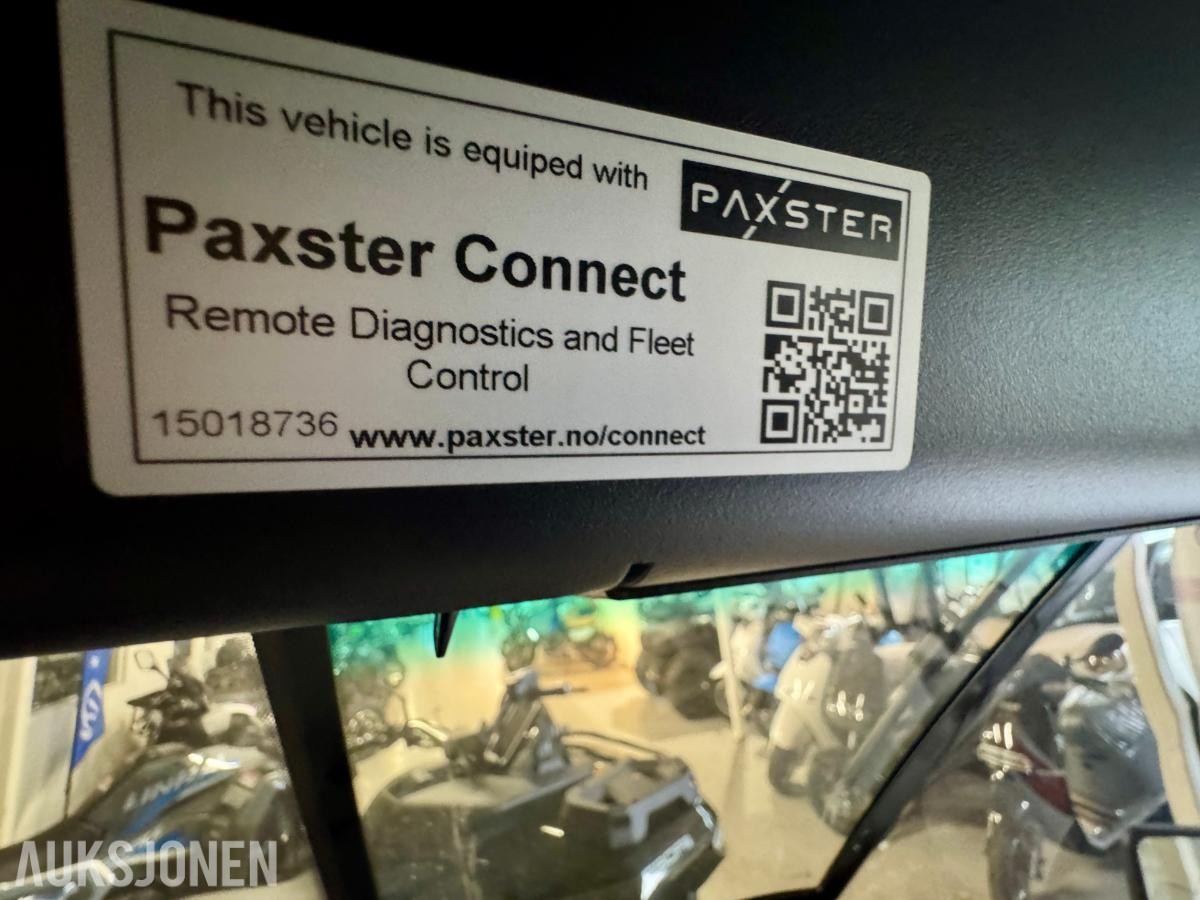 Paxster Connect Elektrisk MC med lasteplan & vindskjerm