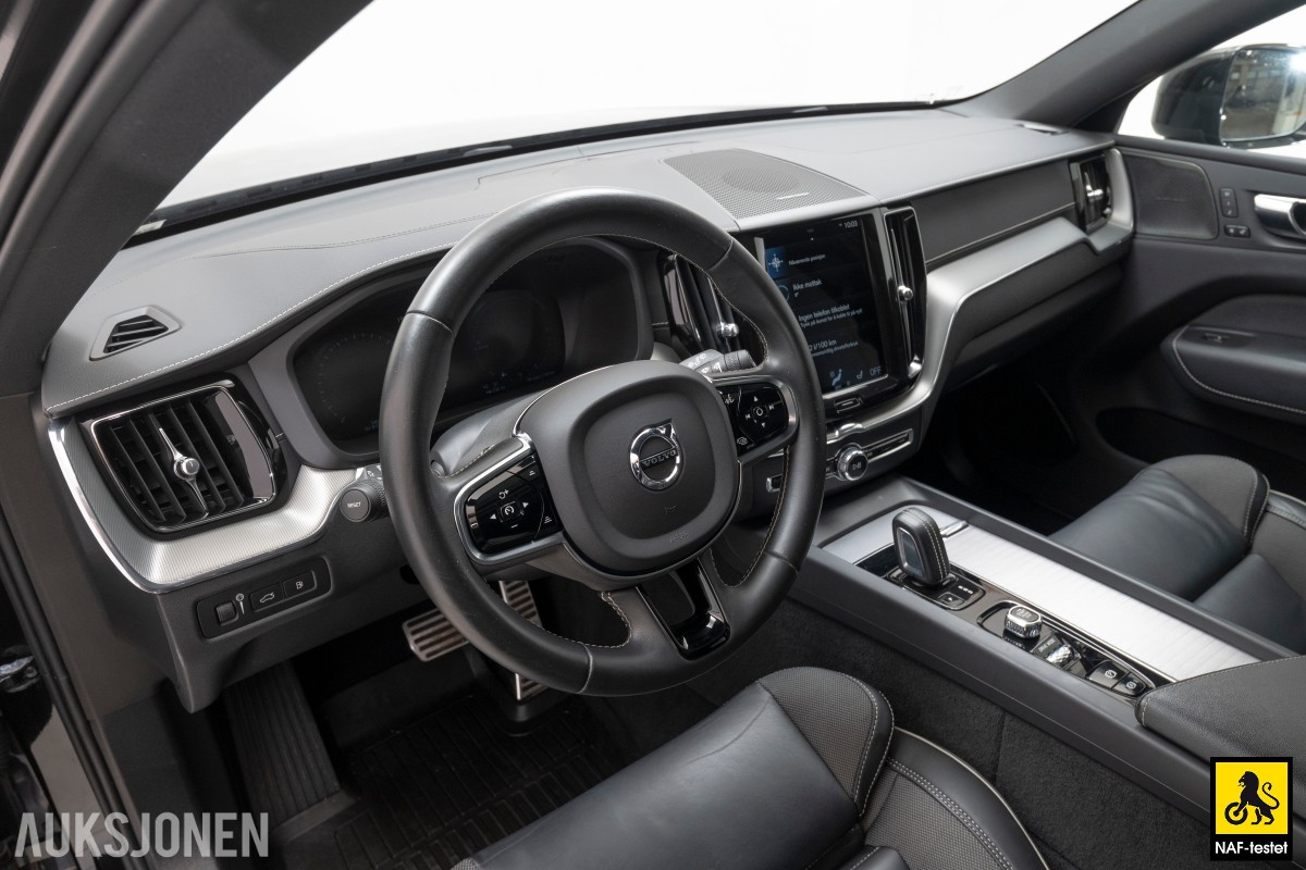 2021 Volvo XC 60 T6 340 HK AWD R-DESIGN ACC HENGERFESTE HARMAN/KARDON NAVI SKINN PANORAMA