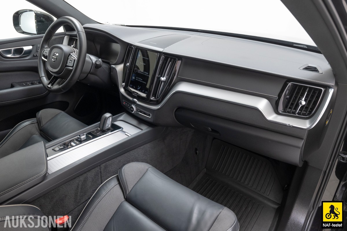 2021 Volvo XC 60 T6 340 HK AWD R-DESIGN ACC HENGERFESTE HARMAN/KARDON NAVI SKINN PANORAMA