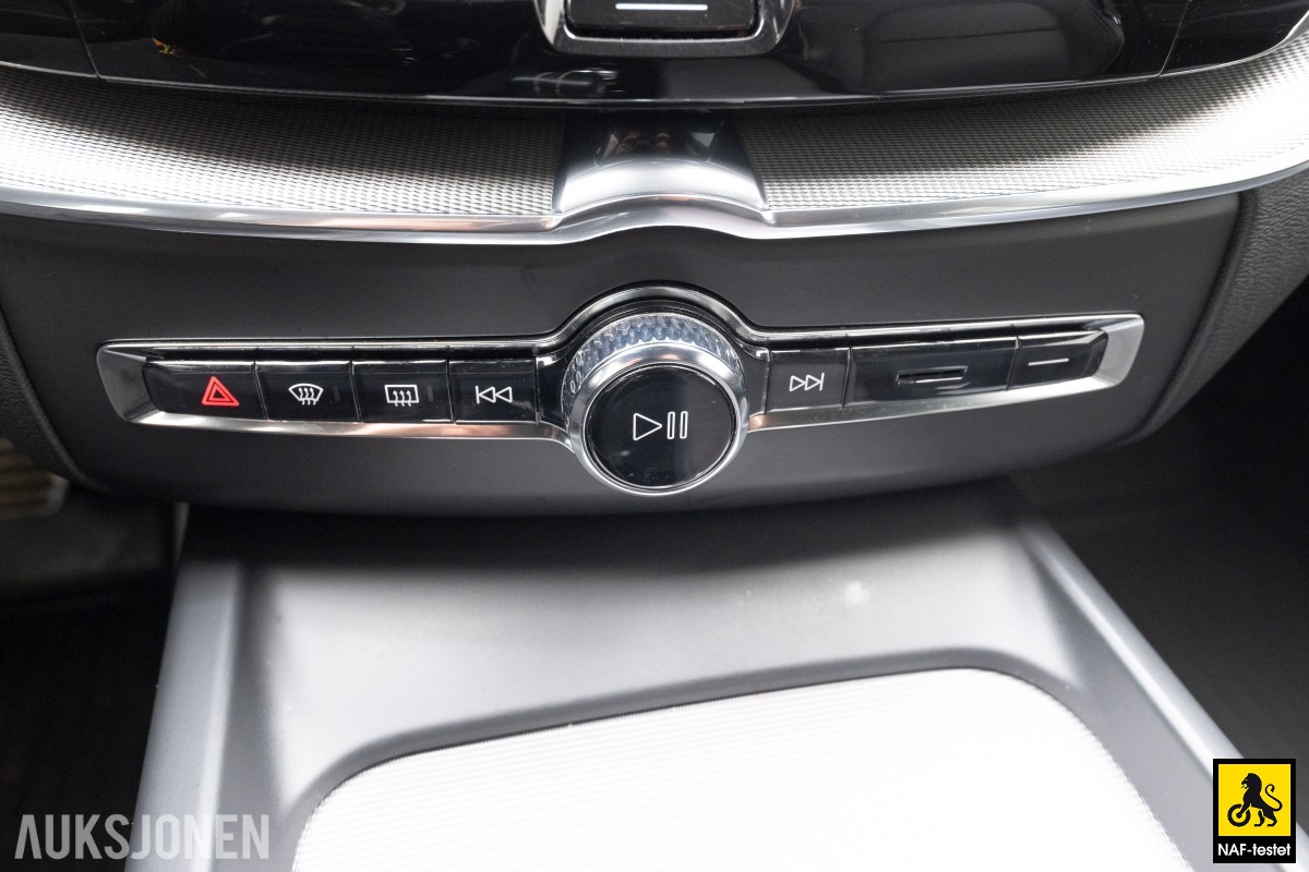 2021 Volvo XC 60 T6 340 HK AWD R-DESIGN ACC HENGERFESTE HARMAN/KARDON NAVI SKINN PANORAMA