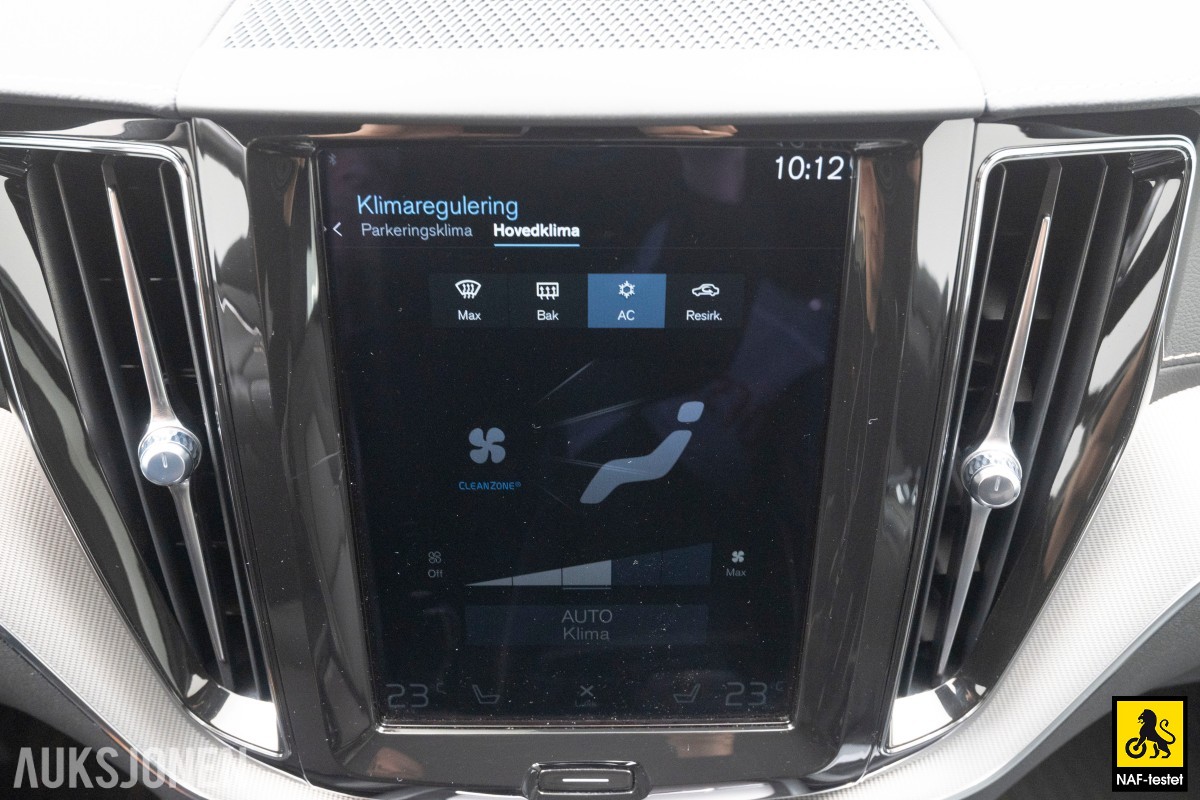 2021 Volvo XC 60 T6 340 HK AWD R-DESIGN ACC HENGERFESTE HARMAN/KARDON NAVI SKINN PANORAMA