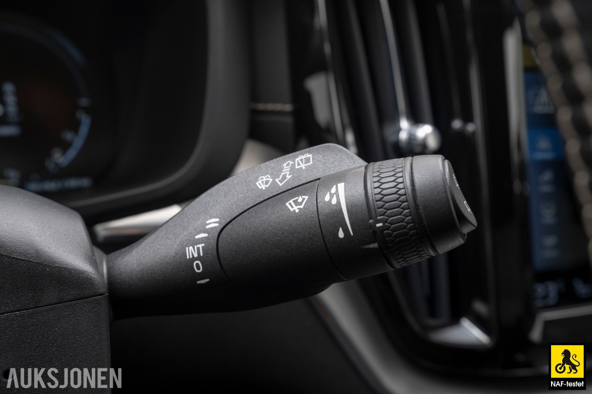 2021 Volvo XC 60 T6 340 HK AWD R-DESIGN ACC HENGERFESTE HARMAN/KARDON NAVI SKINN PANORAMA
