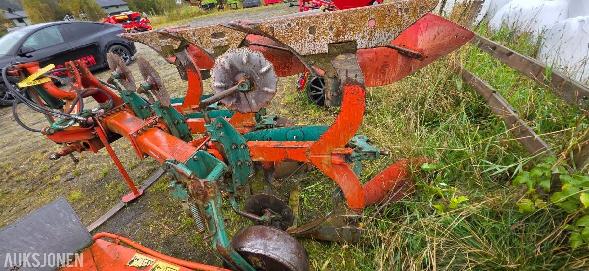 1 Kvernland 3 skjærs vendeplog